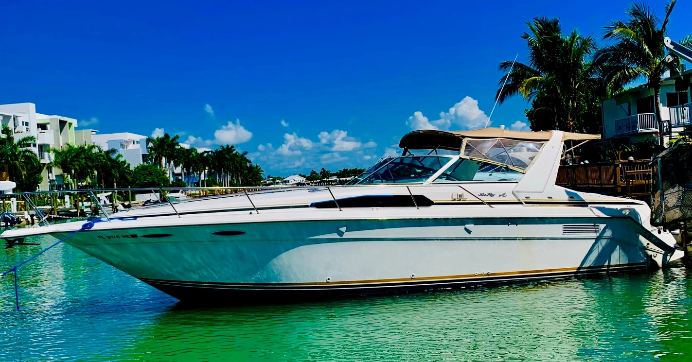  boat rentals Florida MIAMI BEACH Florida  SeaRay Cruiser Express 1999 41 