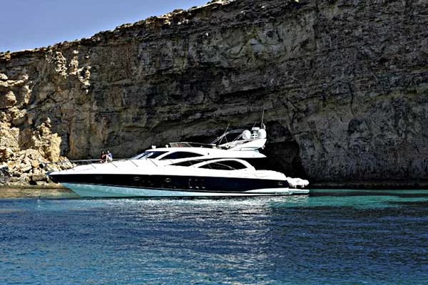 Luxury, tailor made, bespoke, beyond ordinary. boat rentals Northern Harbour District Birgu Northern Harbour District  Sunseeker Manhattan 56  61 