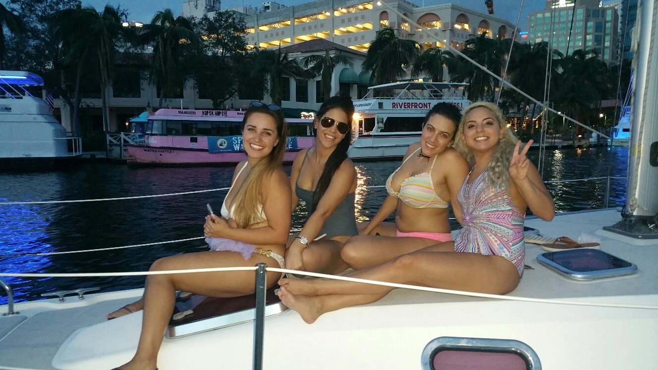  boat rentals Florida FORT LAUDERDALE Florida  Catalina 387 2008 39 