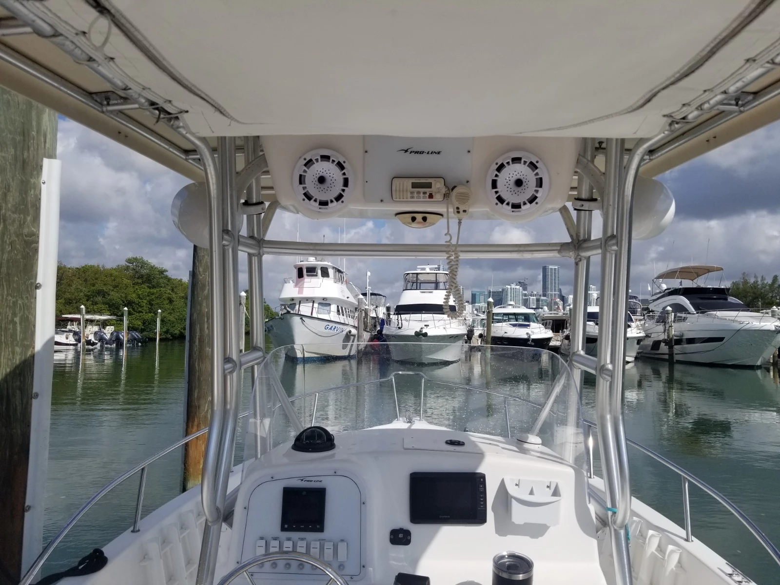  boat rentals Florida Miami Florida  Pro Line 23 Sport 2005 23 