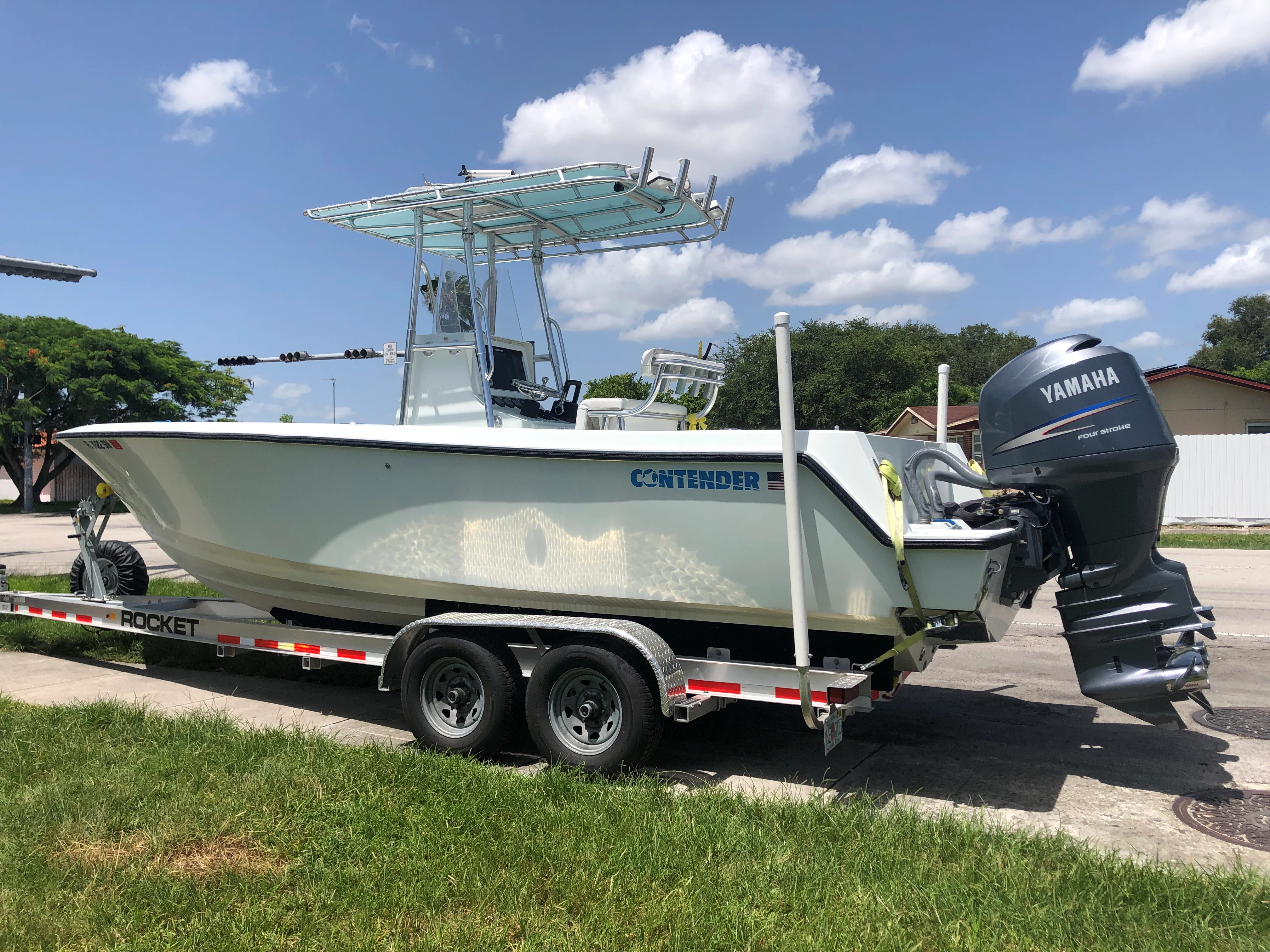  boat rentals Florida MIAMI Florida  Contender 25T 2020 25 