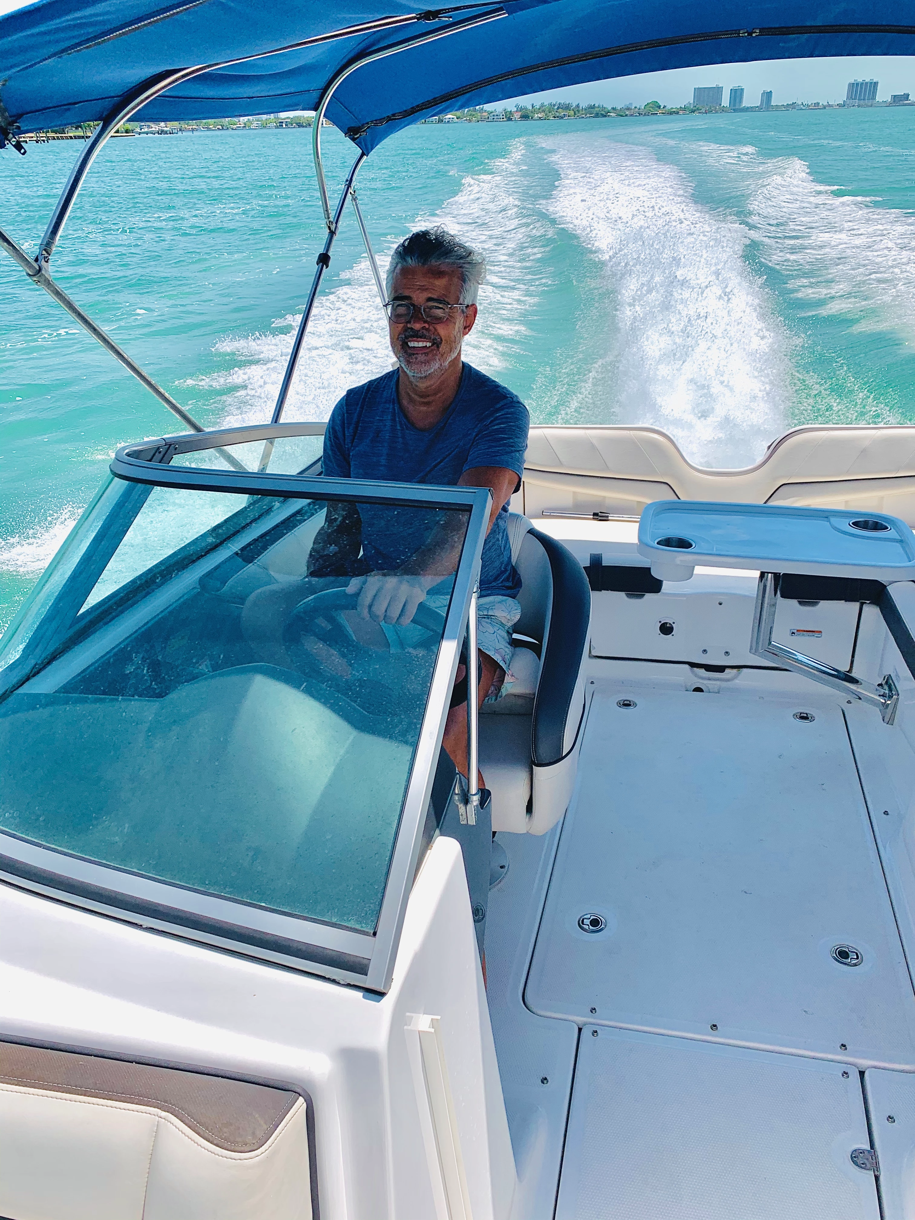 Drive your boat in Miami with Aquarius Boat Rental boat rentals Florida MIAMI Florida  Yamaha SX210 2014 21 