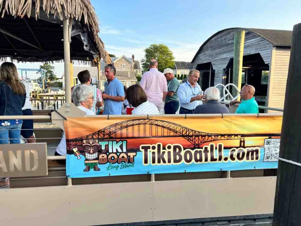 Corporate Events boat rentals New York OAKDALE New York  Tiki Boat 29 people 2023 40 