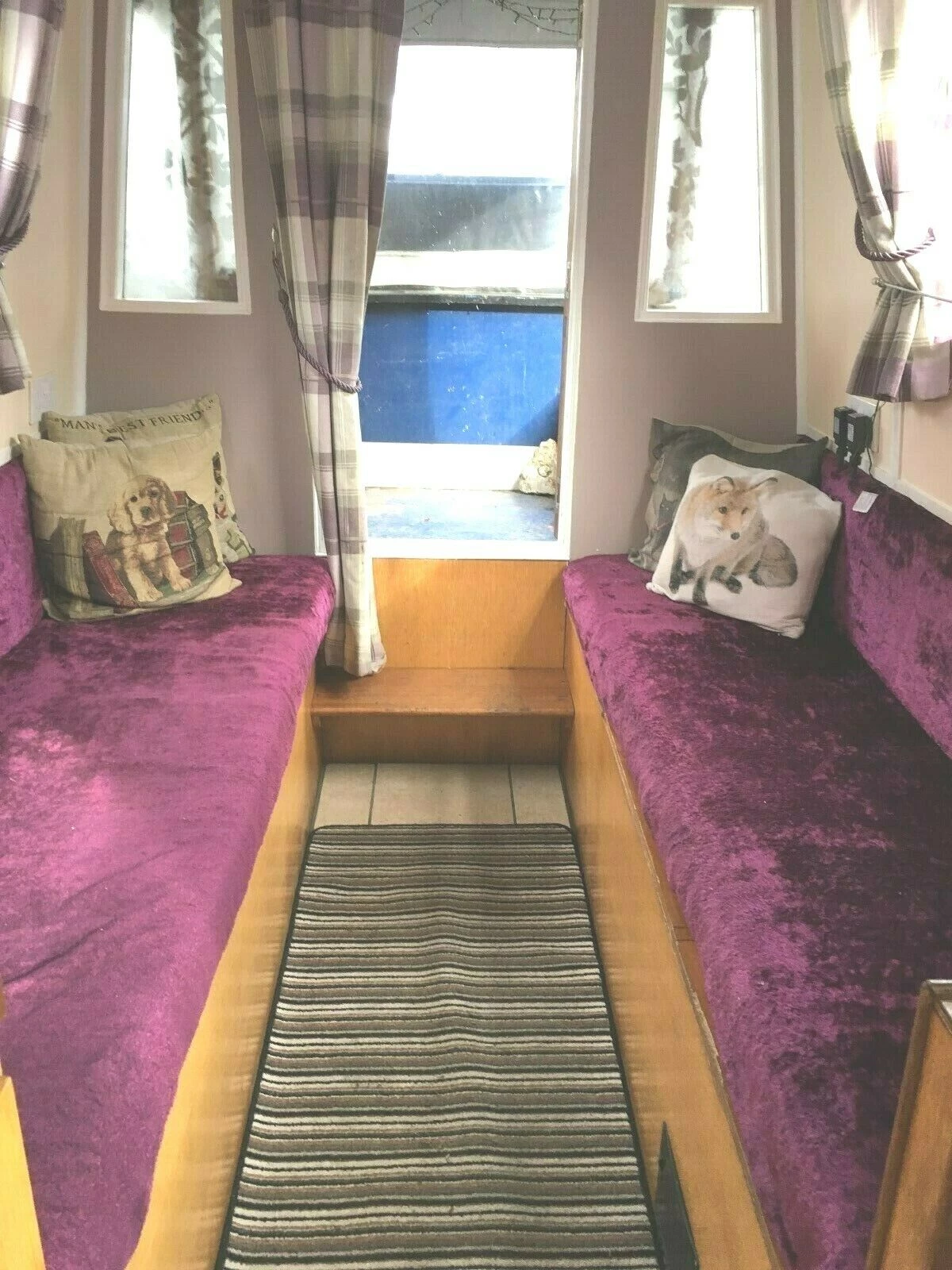 Bed locations front boat rentals     Reeves Narrowboat 1993 50 