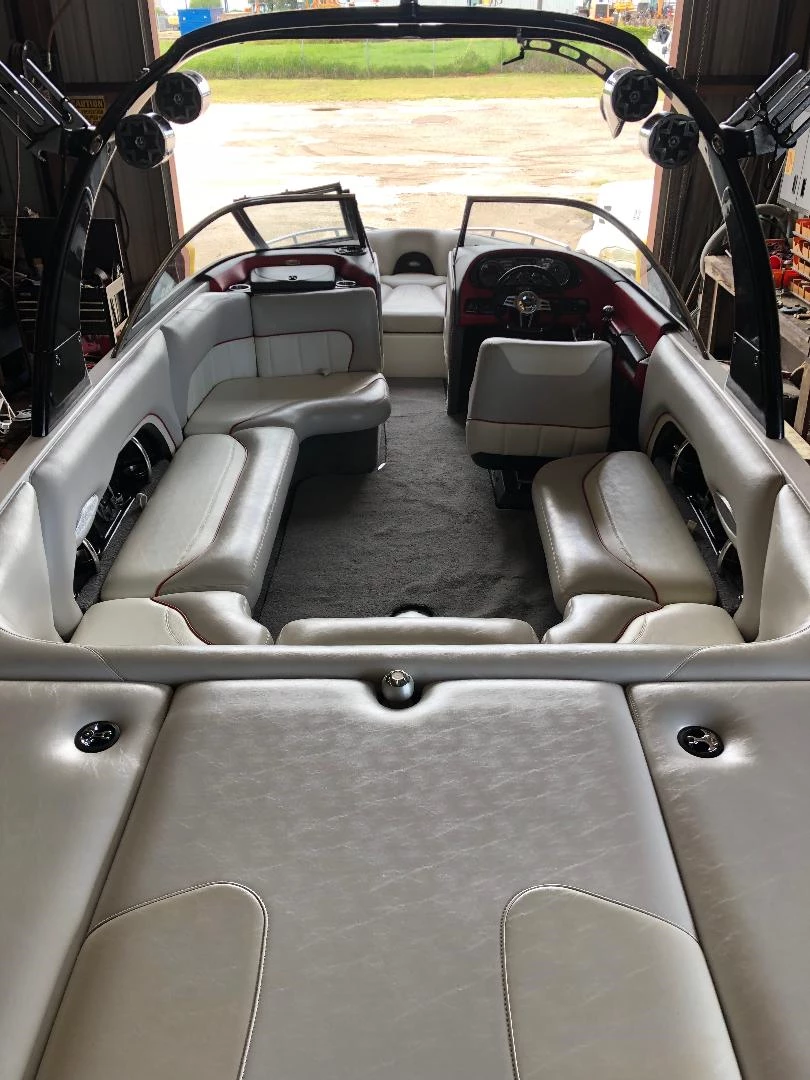  boat rentals Texas CANYON LAKE Texas  Malibu 23LSV Wakesetter 2006 23 