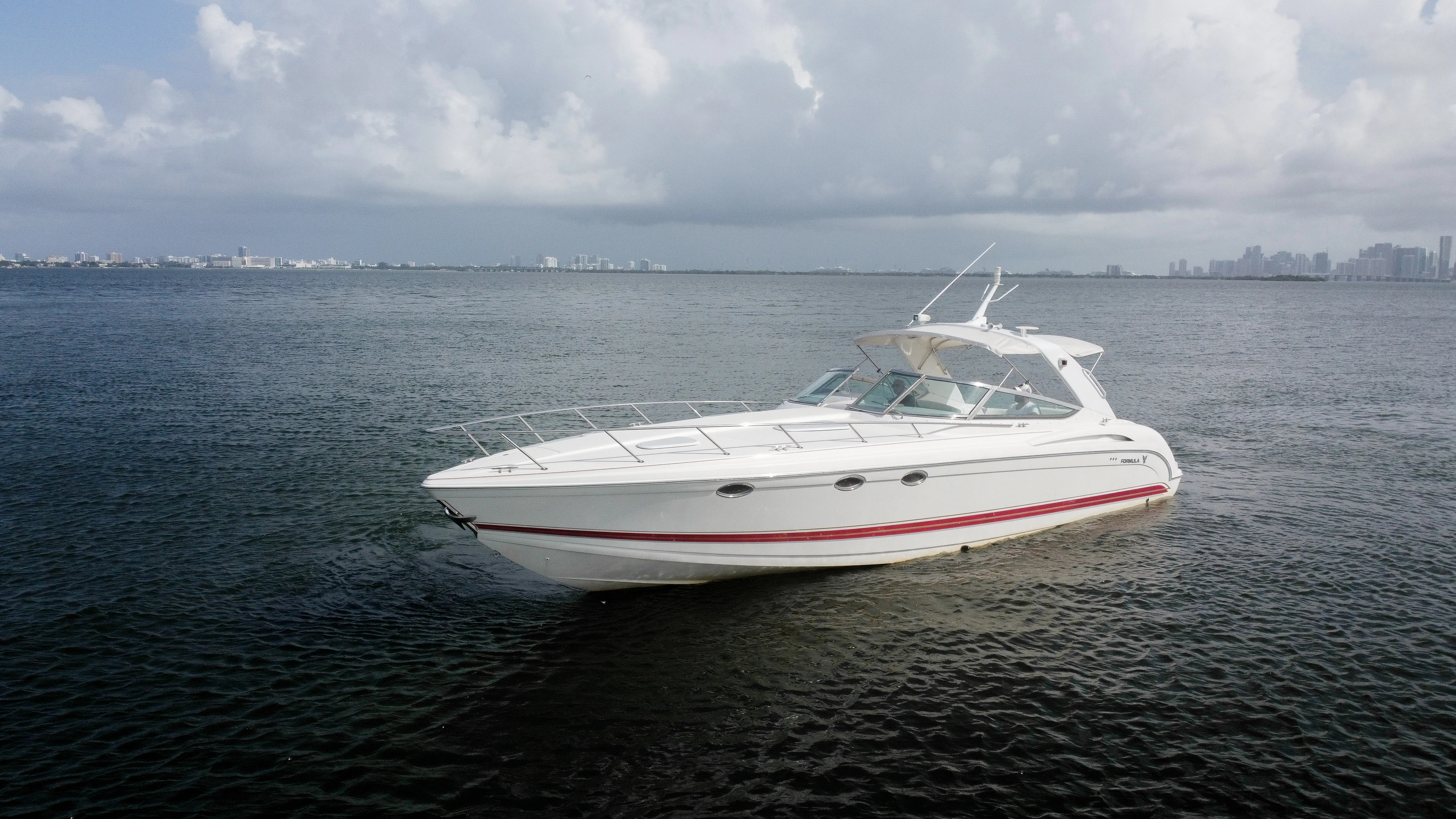  boat rentals Florida North Bay Village Florida  FORMULA 400 SS 2001 43 