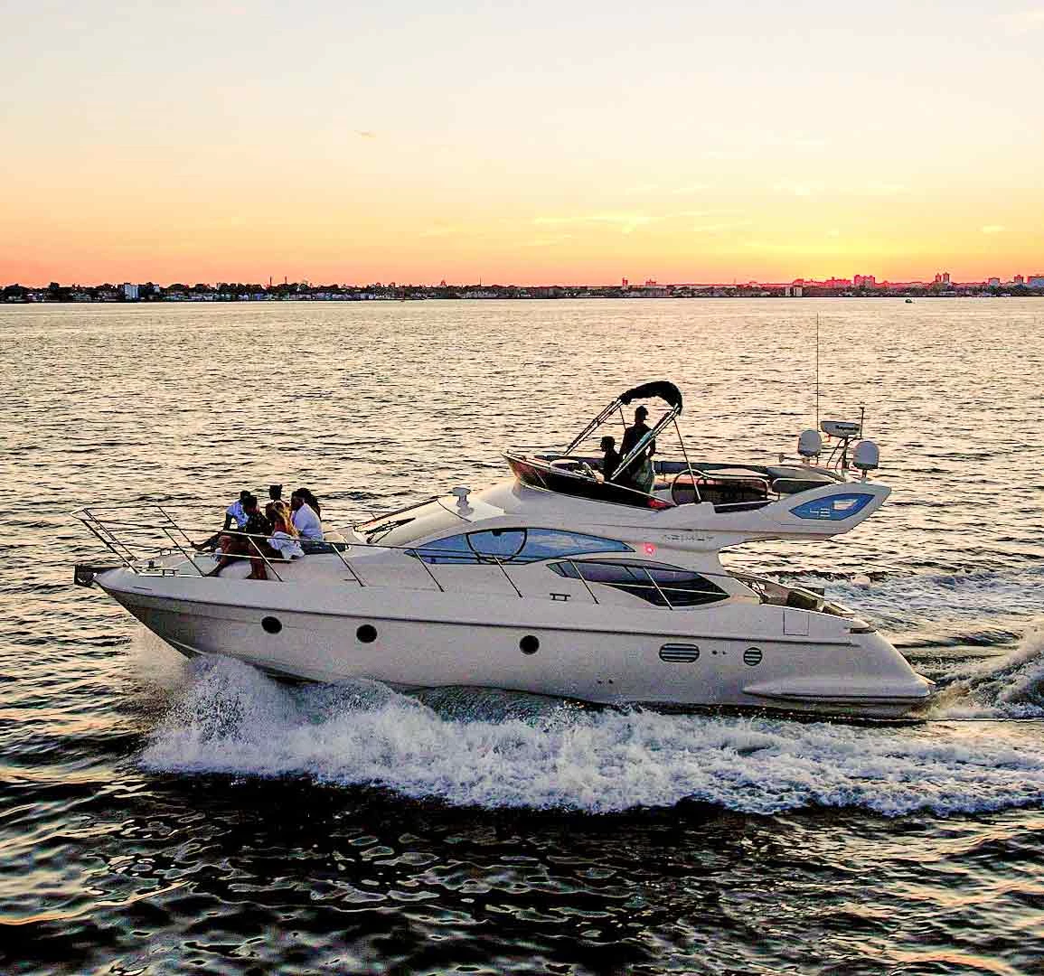  boat rentals New York PORT WASHINGTON New York  Azimut Flybridge 2007 43 