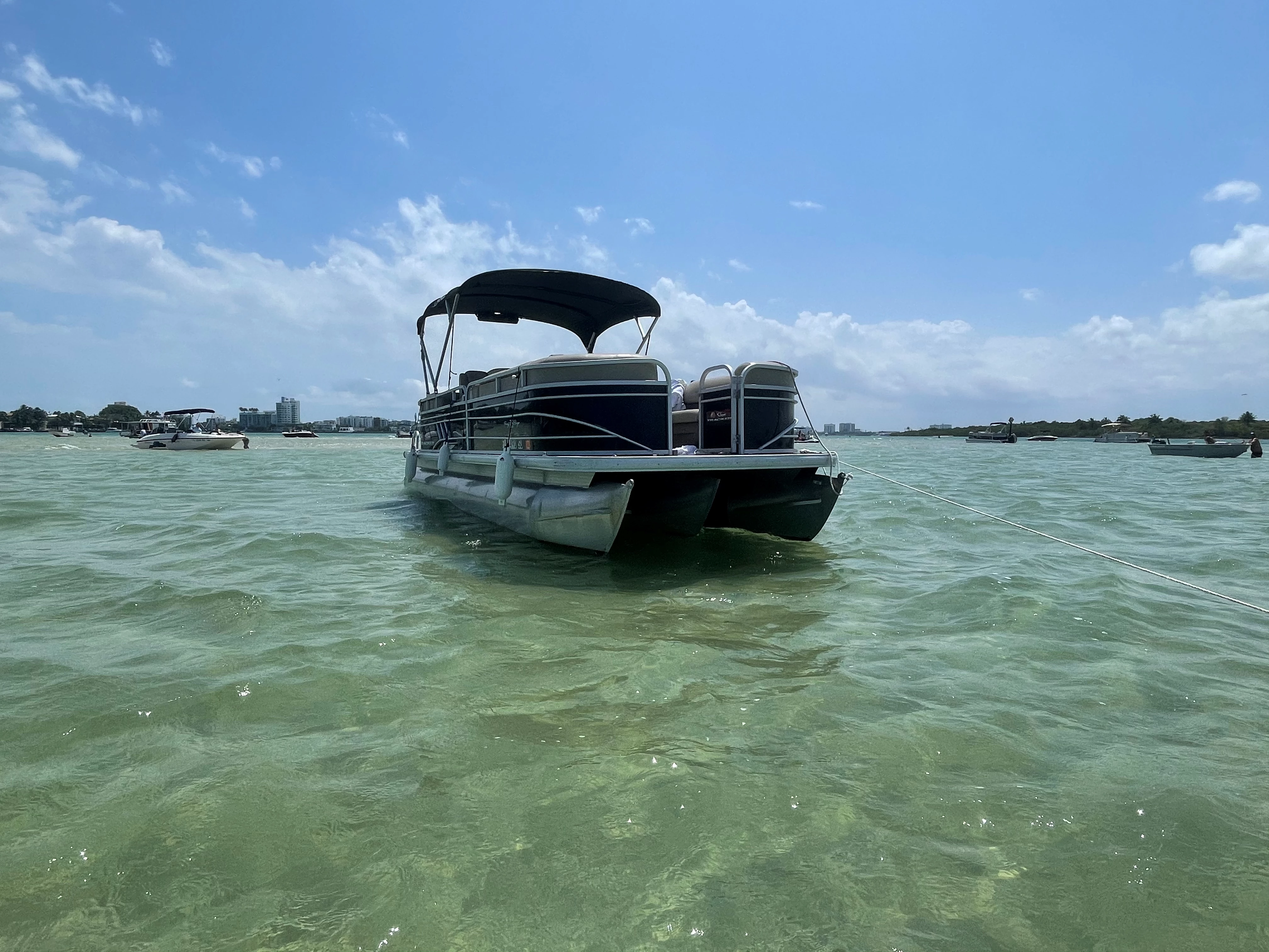  boat rentals Florida HOLLYWOOD Florida  Sun tracker Party barge xp3 2020 25 