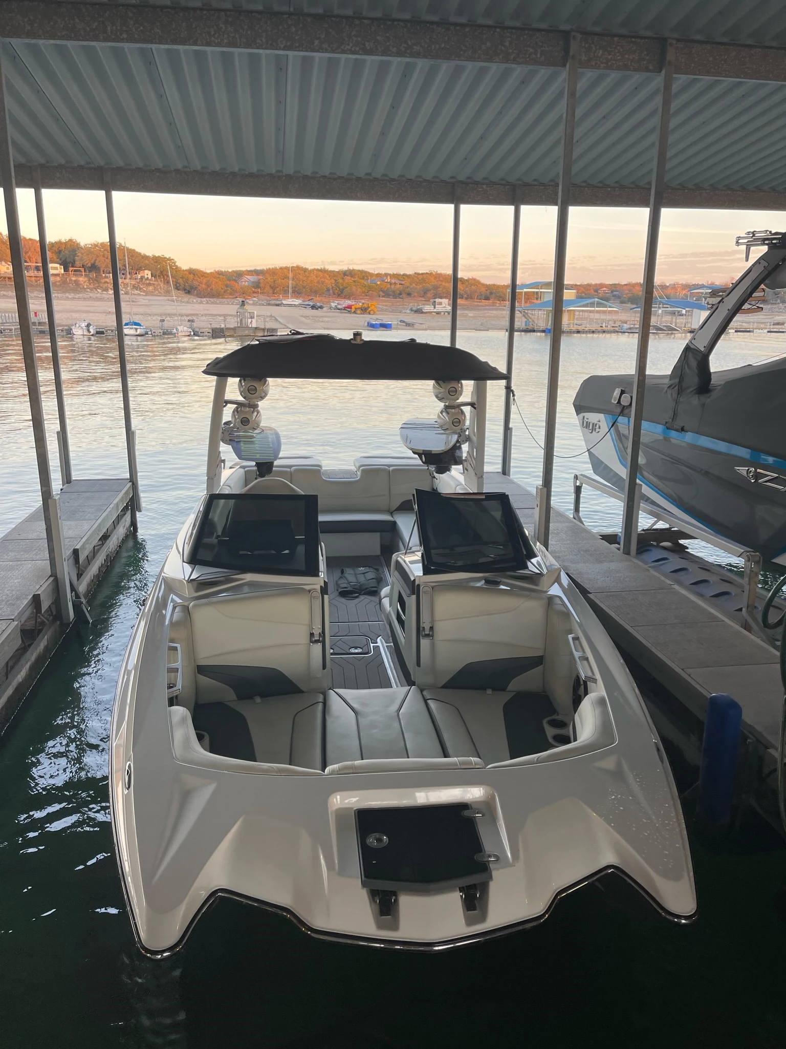  boat rentals Texas AUSTIN Texas  Malibu Wakesetter 24 MXZ 2018 24 