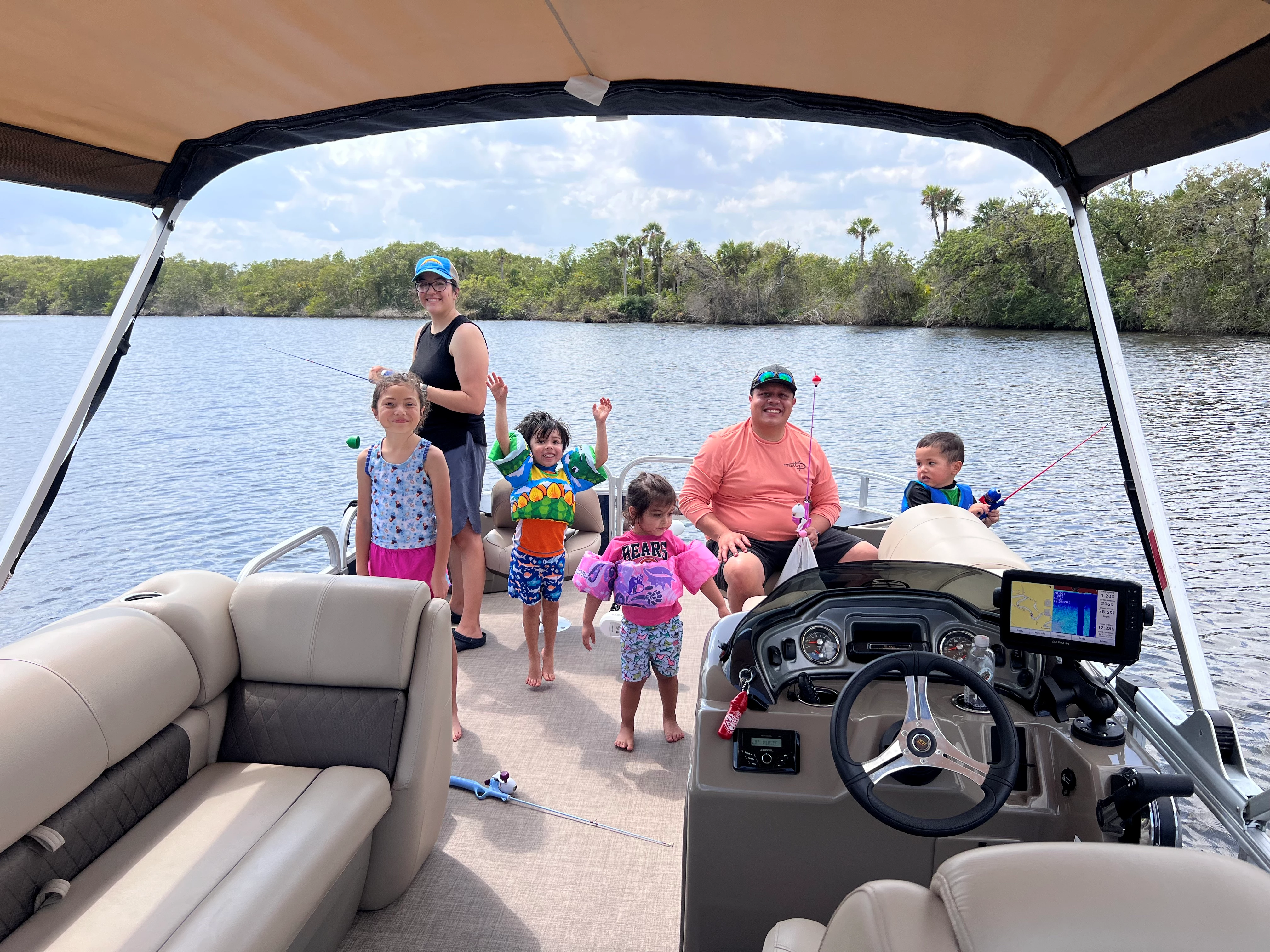  boat rentals Florida FORT PIERCE Florida  Sun Tracker Fishing Barge DLX 22 2023 24 