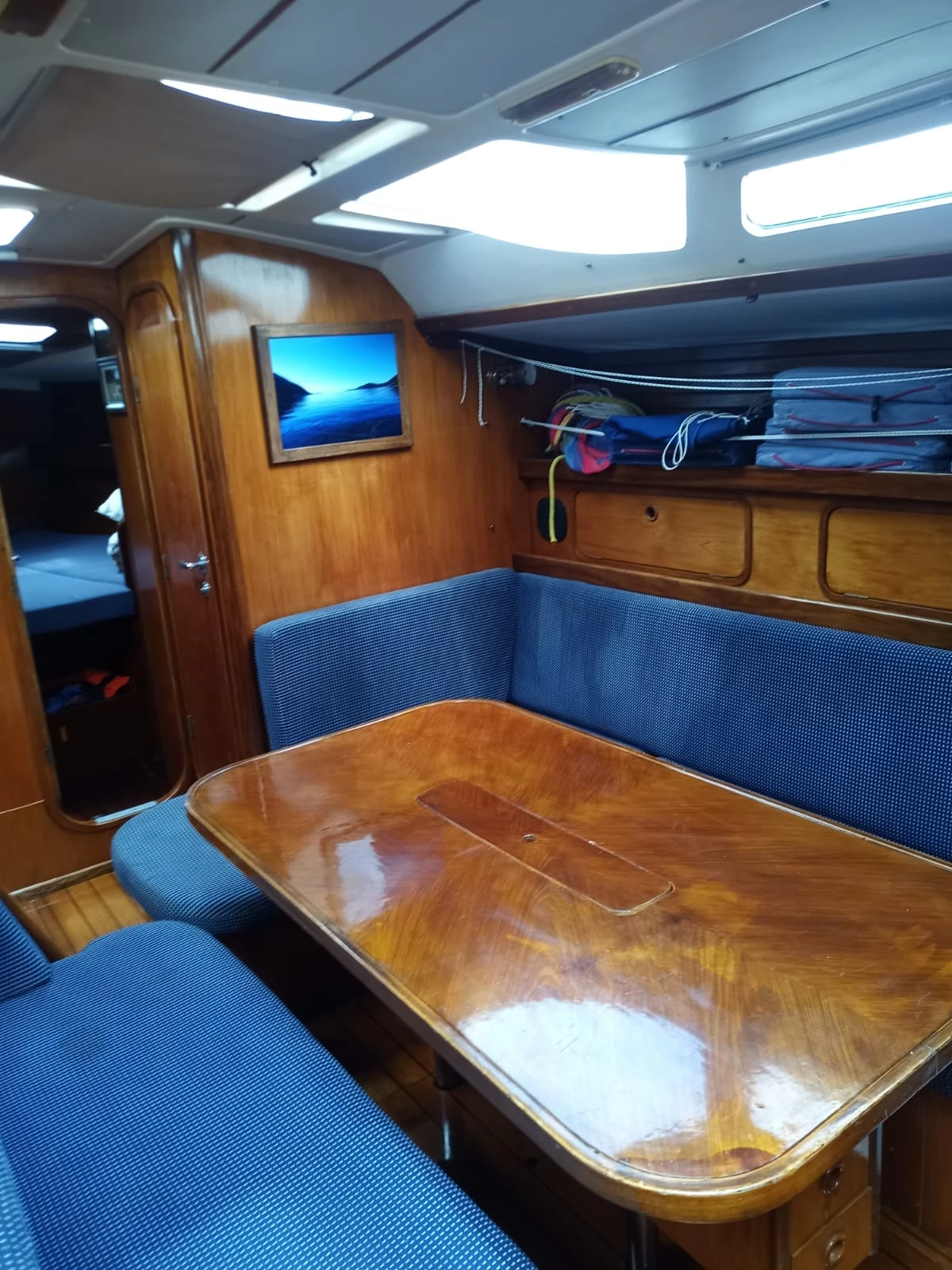 Saloon_1 boat rentals Levkas Nydri Levkas  Beneteau Oceanis 430 1990 43 