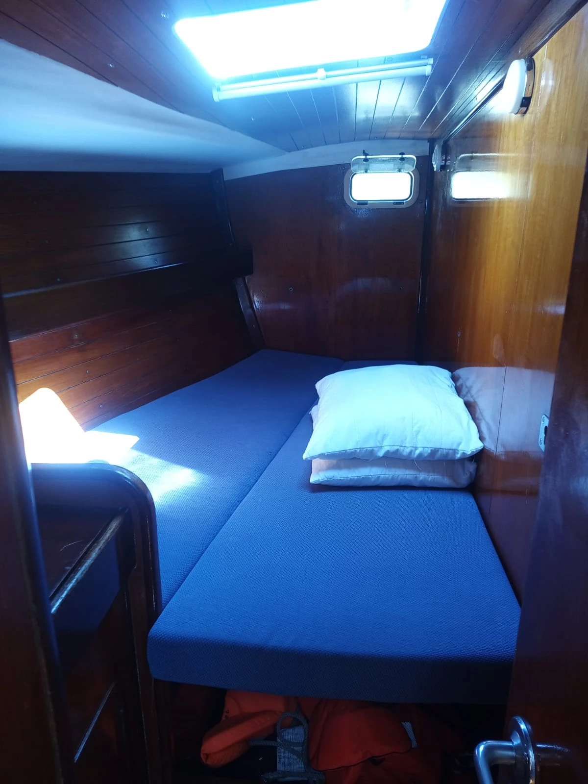 frontcabin boat rentals Levkas Nydri Levkas  Beneteau Oceanis 430 1990 43 