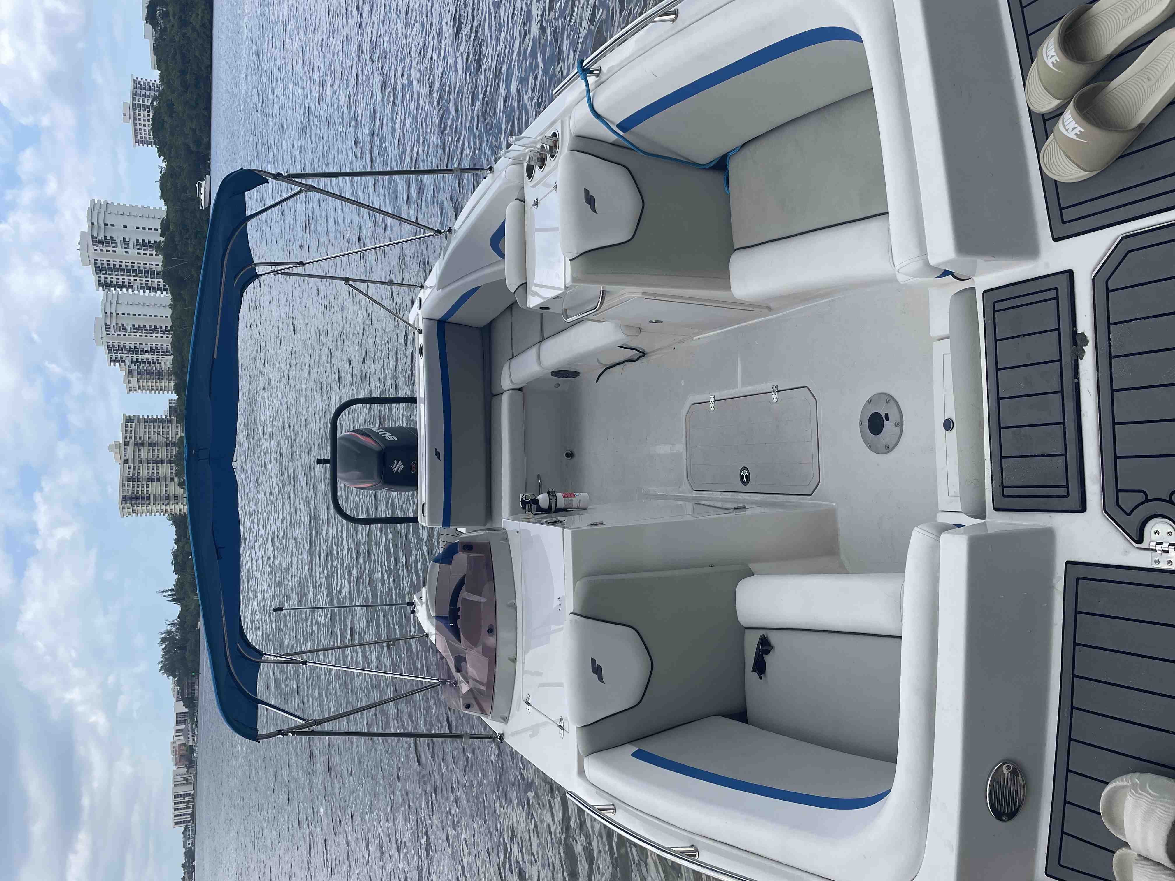  boat rentals Florida FORT LAUDERDALE Florida  STARCRAFT SVX 231 2021 23 