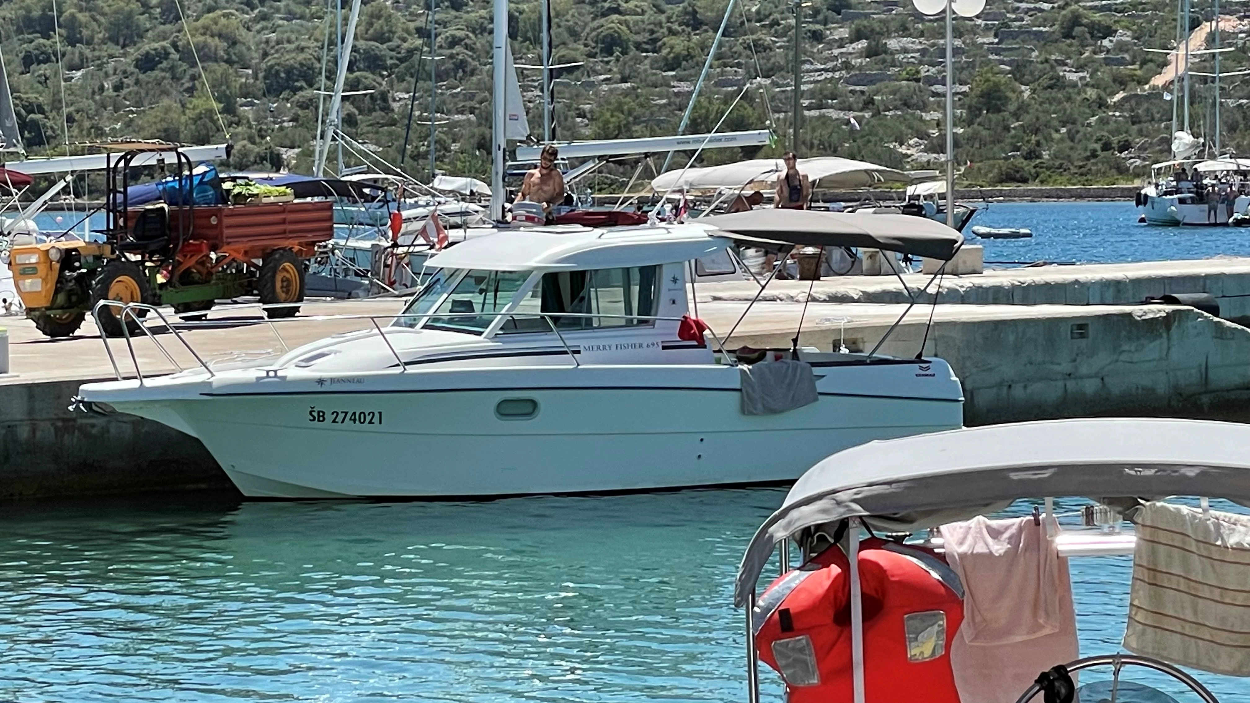  boat rentals Sibenik and Knin Sibenik Sibenik and Knin  Jeanneau Merry Fisher 695 2002 7.5 