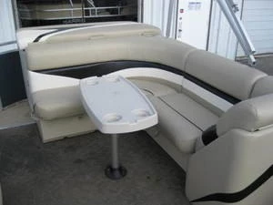 swim ladder, changing room  boat rentals     Harris 220 cruiser 2013 22 