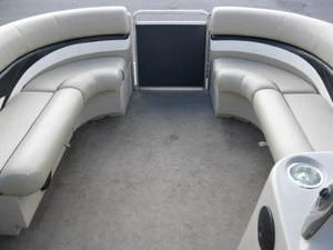 large wrap around seats , holds 10 people  boat rentals     Harris 220 cruiser 2013 22 