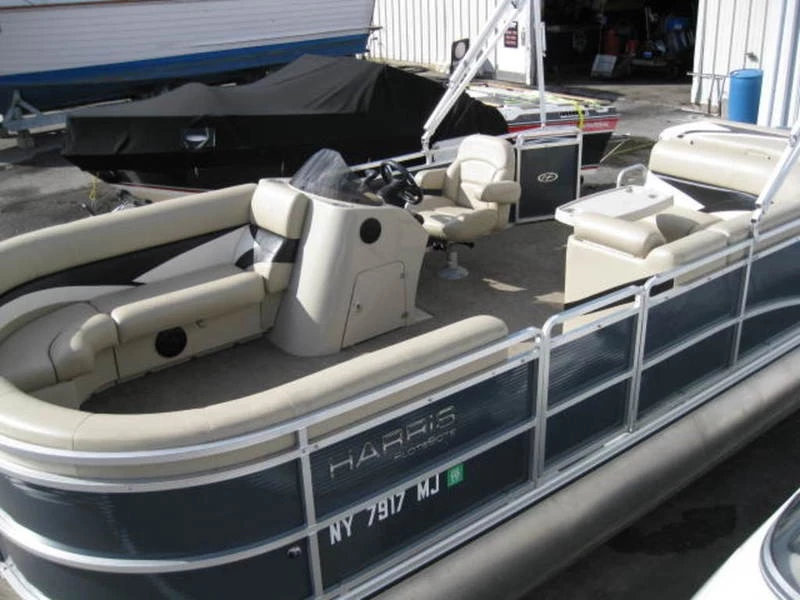 full underdeck skin kit and lifting strakes, Honda 90hp 4 stroke w/ only 32hrs of use, boat rentals     Harris 220 cruiser 2013 22 