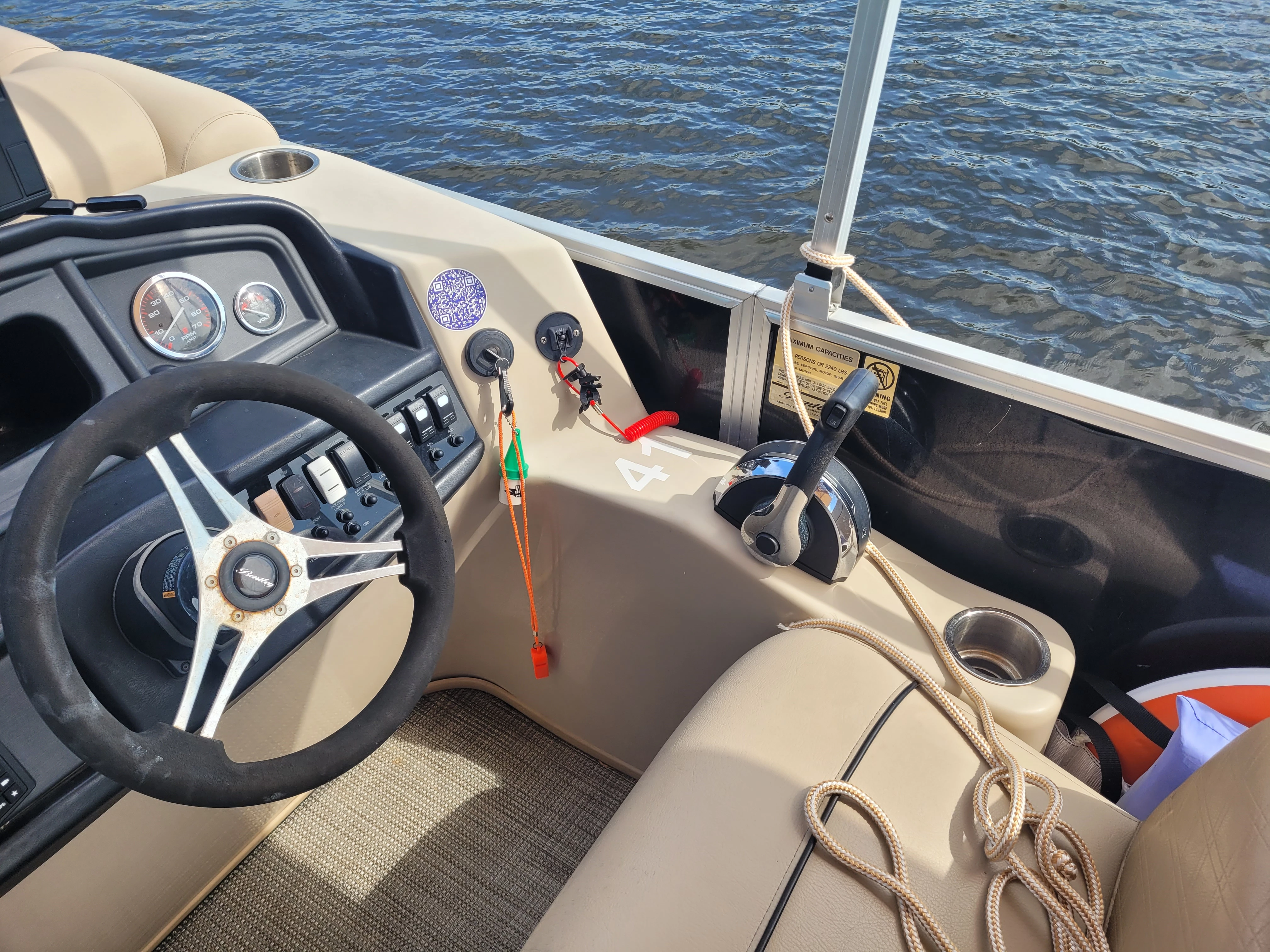  boat rentals     Bentley 240 Cruise 2020 24 