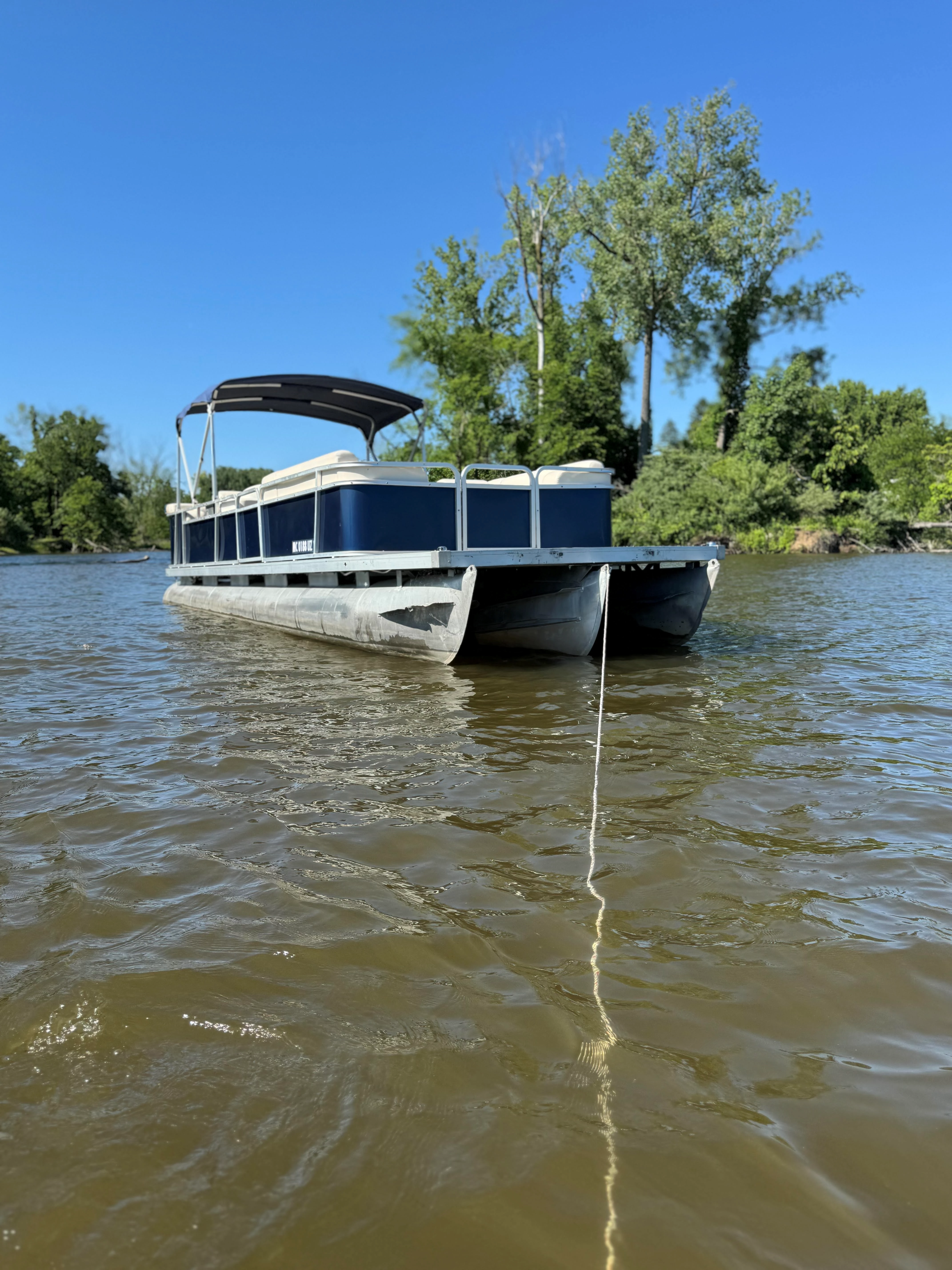 St. Joseph Boat Rentals  boat rentals Michigan BENTON HARBOR Michigan  Godfrety Entertainer 1991 26 