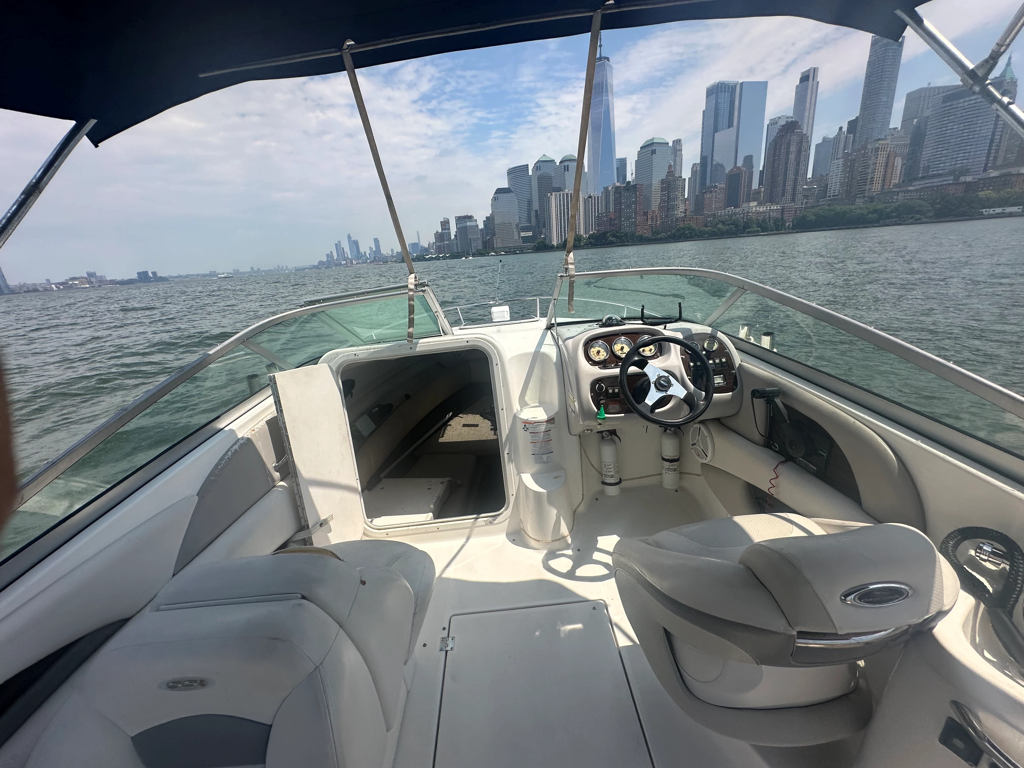  boat rentals New Jersey JERSEY CITY New Jersey  Chaparral 215 SSI 2006 22 