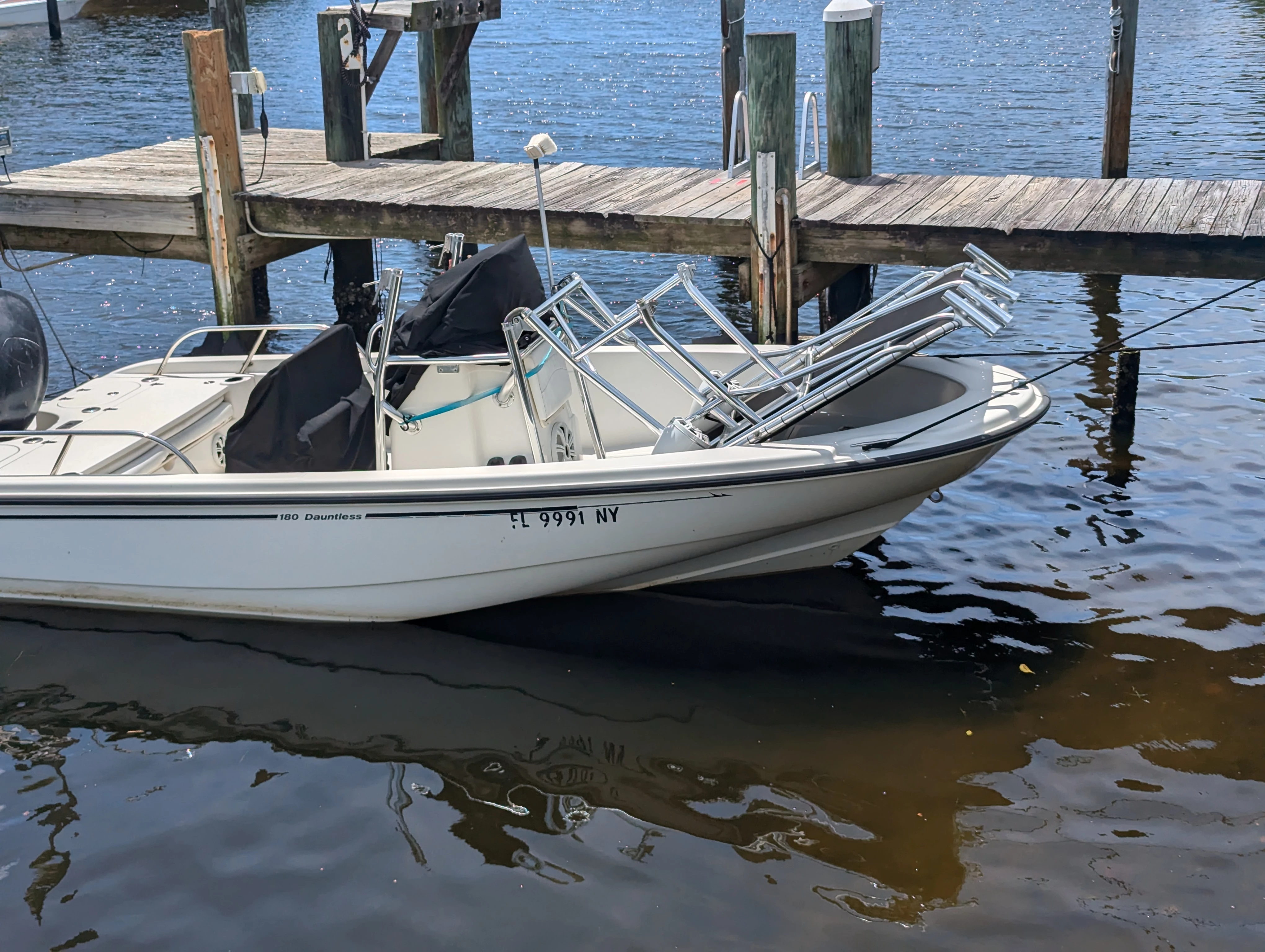  boat rentals Florida NORTH PALM BEACH Florida  Boston Whaler Dauntless 2007 19 