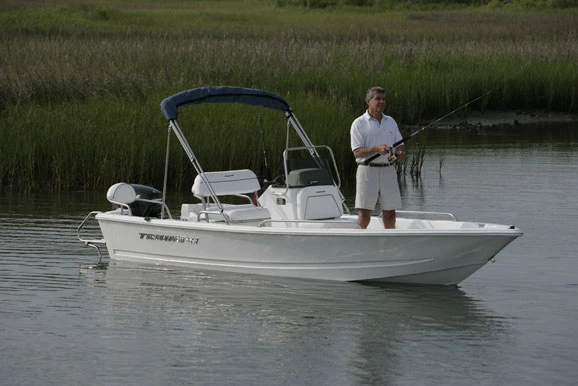  boat rentals    Casco Bay, Sebago Lake, Penobscot Bay, Camden, Rockland Triumph Center Console 0 17 