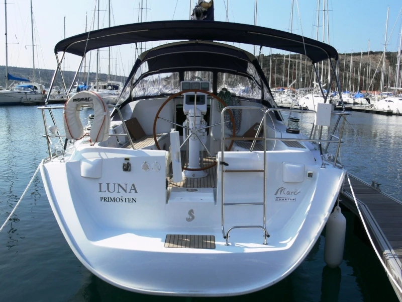 Cockpit boat rentals    Adriatic Beneteau Oceanis 393 2006 39 