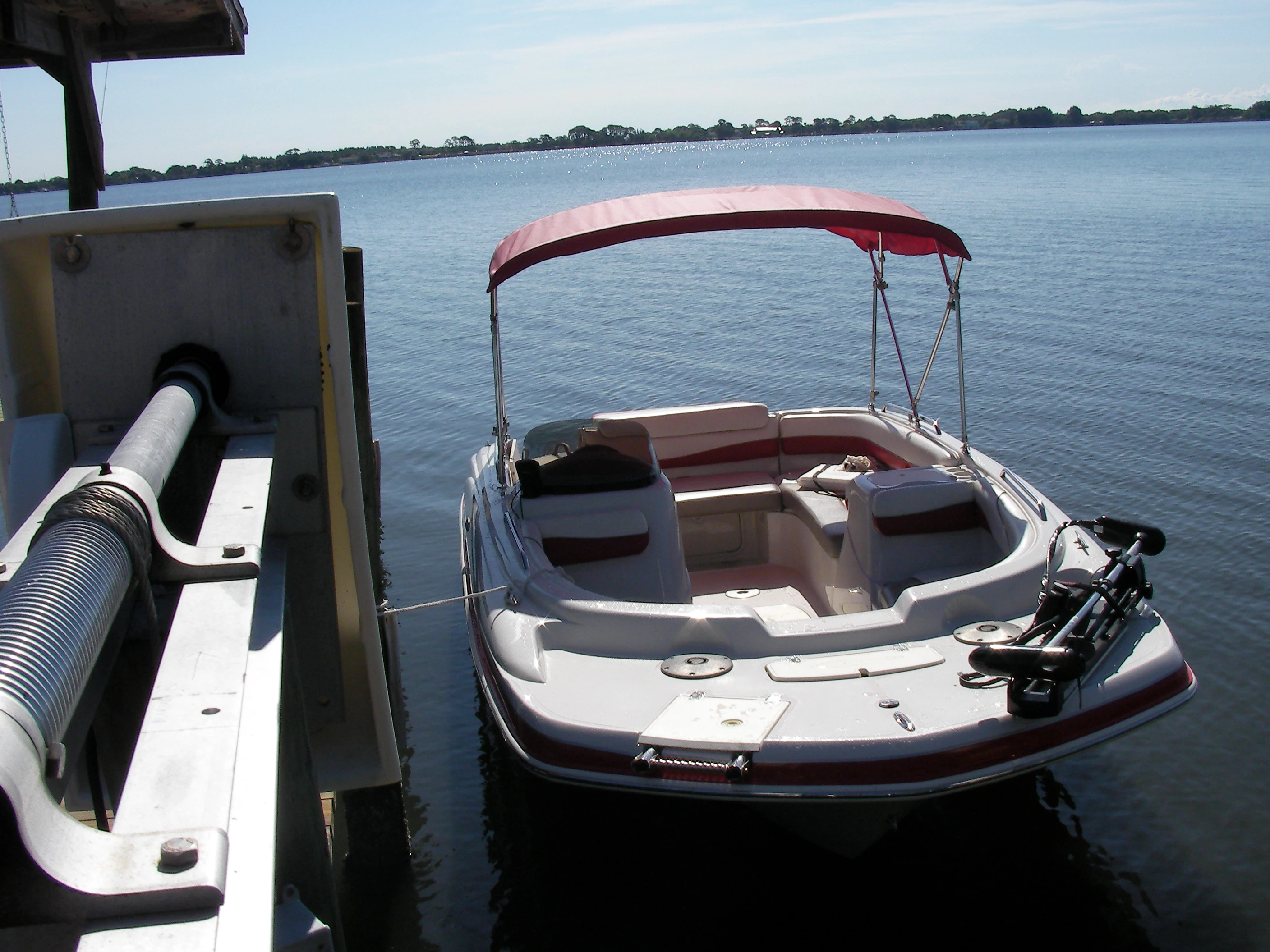 boat dockwake board boat rentals Florida Cocoa Beach Florida Inter Costal Waterway Tahoe Bowrider 195 2005 196Feet 