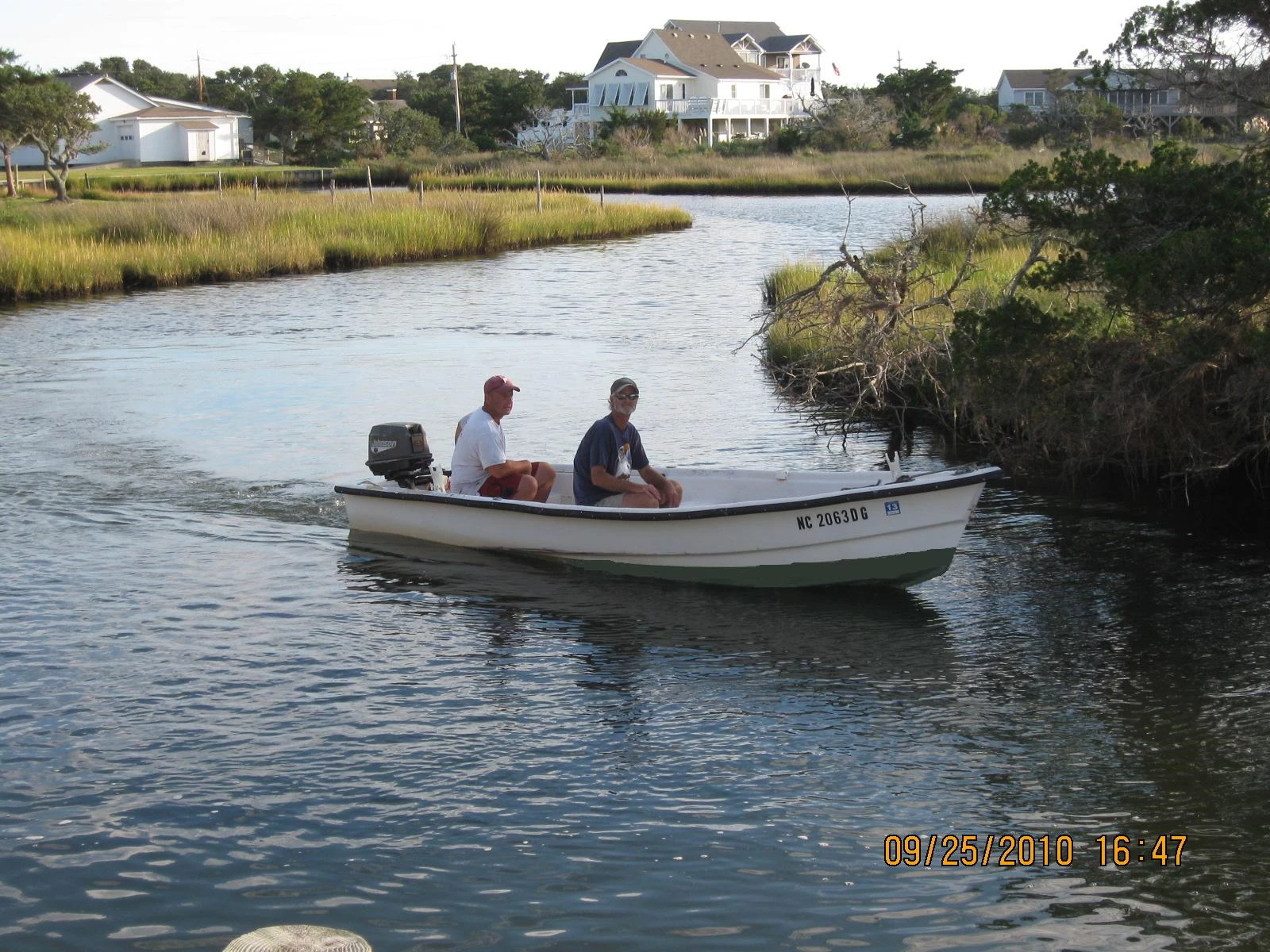  boat rentals North Carolina Outer Banks North Carolina Pamlico, Roanoke,Croatan Sounds Skiff Craft 16 2007 16 Feet 