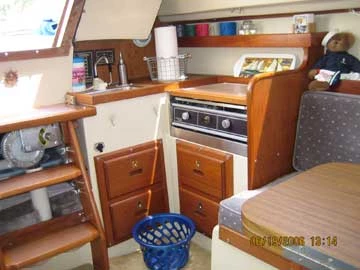 Kitchen boat rentals    boatnolongerforrent Catalina Sloop 1984 25 