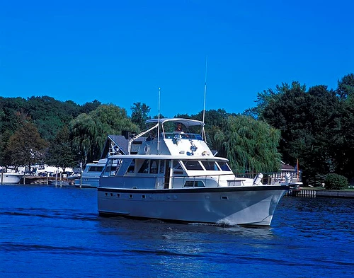 Running SHot boat rentals Michigan Mt. Clemens Michigan  Hatteras - 1975 65 Feet 