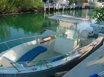  boat rentals Florida Key Largo to Key West Florida  Robalo center console 0 23 Feet 