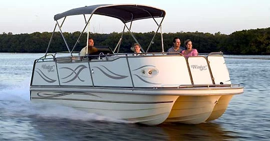  boat rentals Maine Portland Maine Casco Bay, Sebago Lake, Penobscot Bay, Camden, Rockland Triumph Windsorcraft 2004 25 