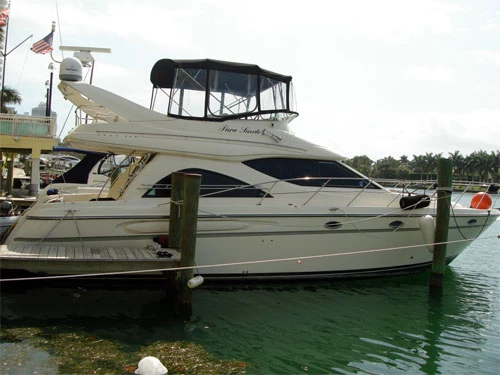  boat rentals     Maxum Yacht 0 46 Feet 