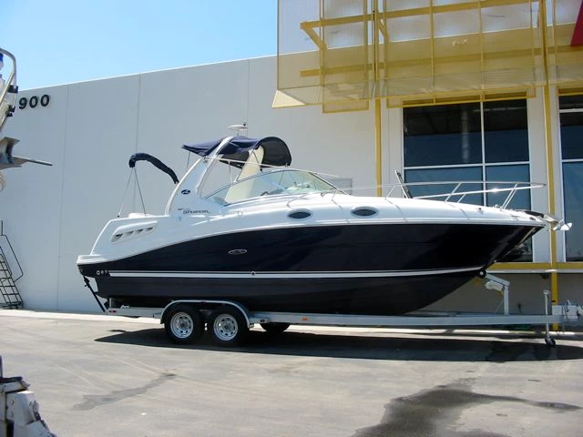 Boat completely out of water boat rentals California Marina Del Rey California Ocean Sea Ray 260 Sundancer 2005 28 Feet 