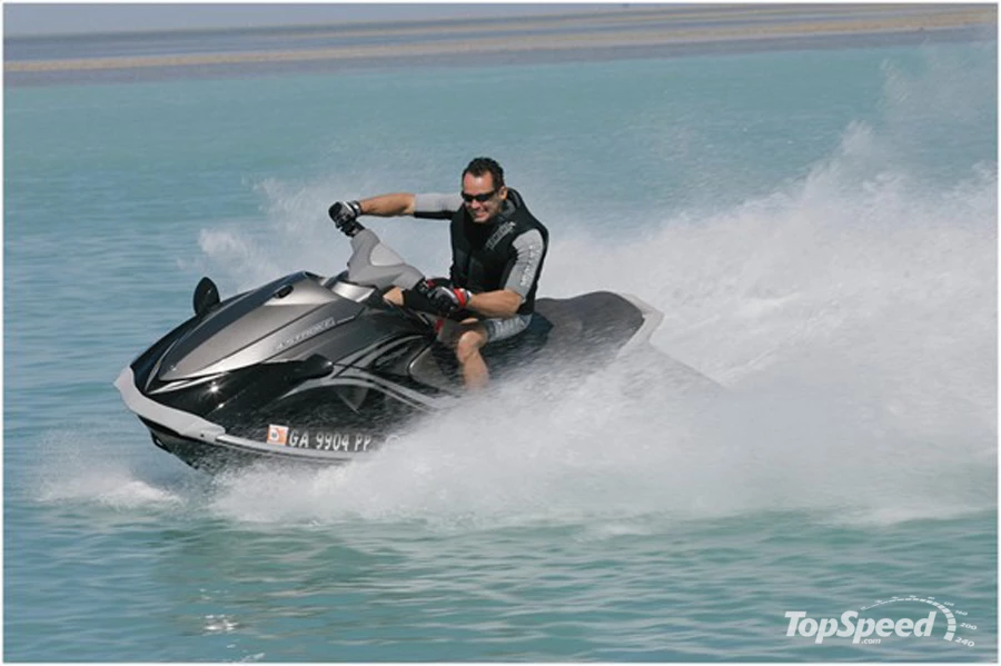  boat rentals     Yamaha VX Deluxe 2010 1100cc 